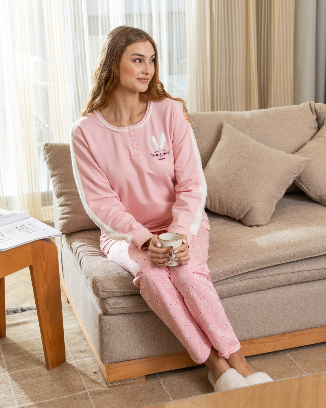 Rabbits Women's long pajamas with rabbit embroidery