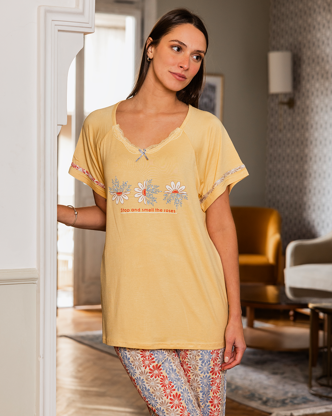 stop and smell roses Women's pajamas, long pants, half-sleeve T-shirt, rose print on the chest