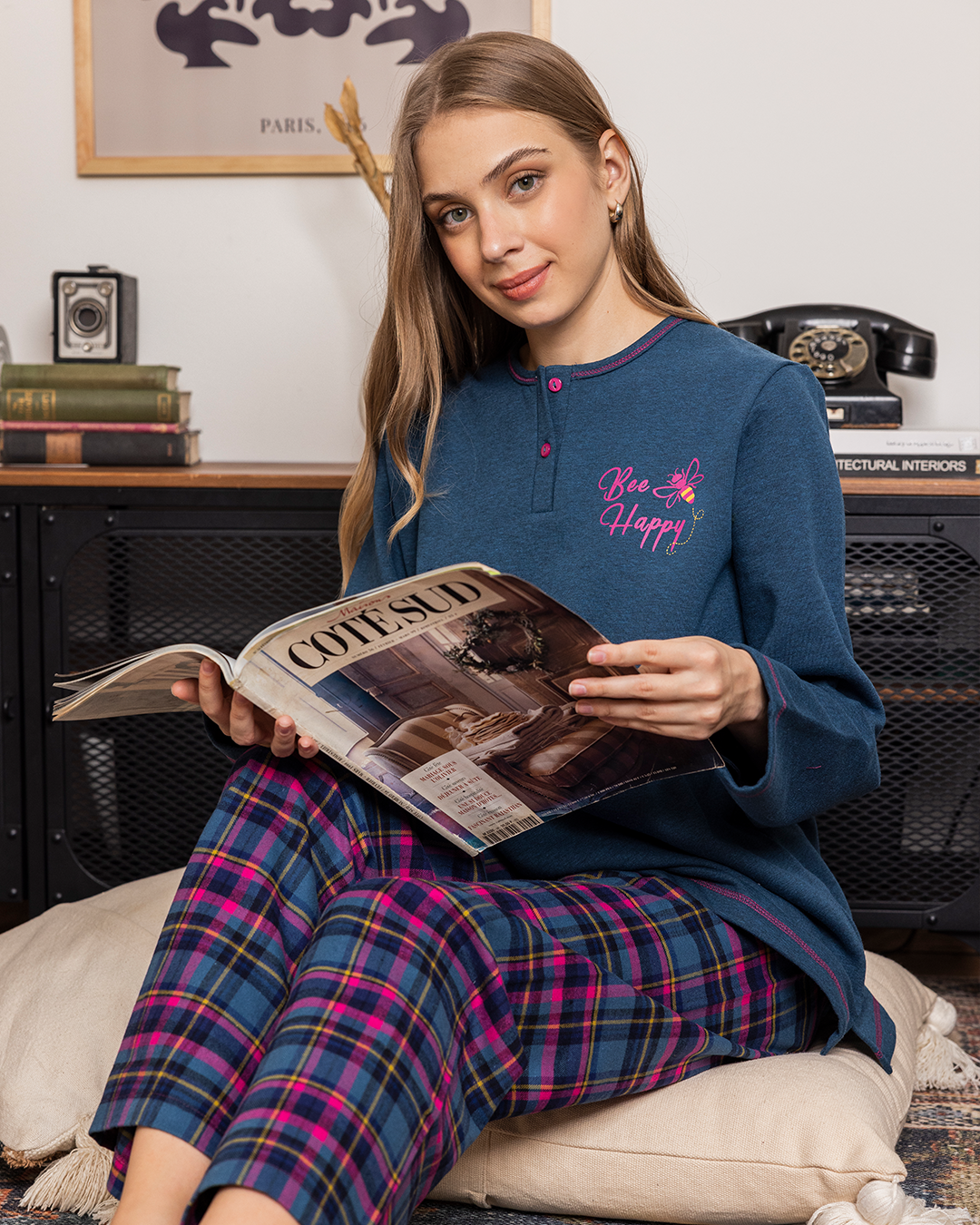 Plain women's pajamas * plaid fabric, plain long-sleeved jacket with a round neck and buttoned collar
