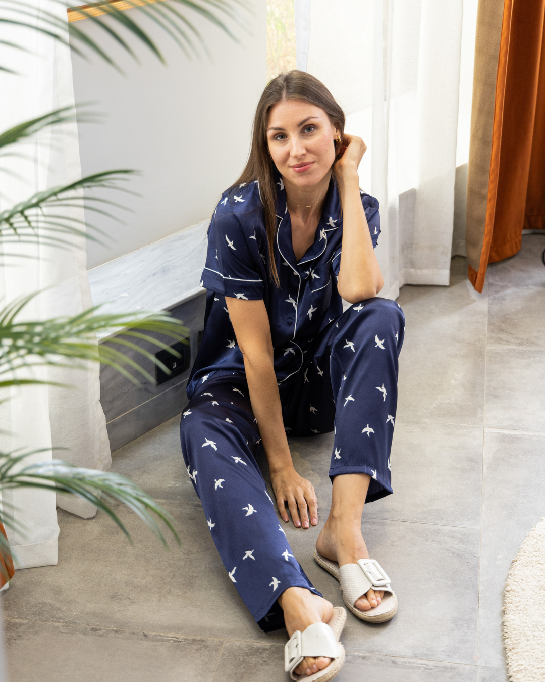 Classic women's pajamas, half sleeves, with bird print