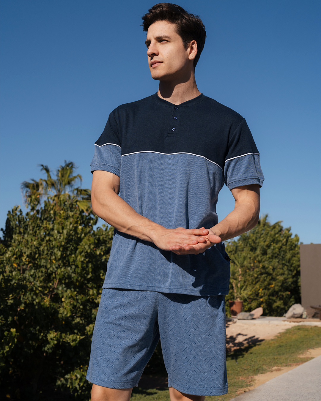 Jacquar Lines Men's pajamas with half sleeves and shorts