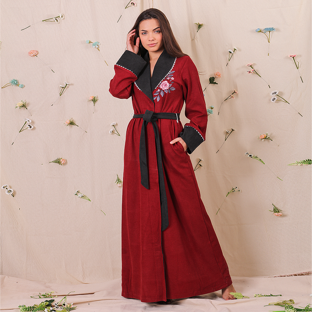 Embroidered cashmere robe