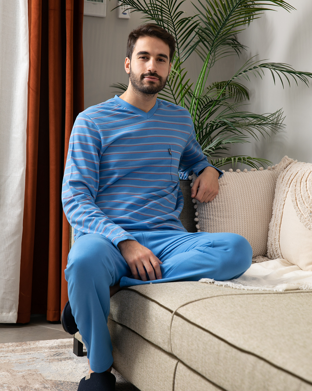 V neck striped men's pajamas