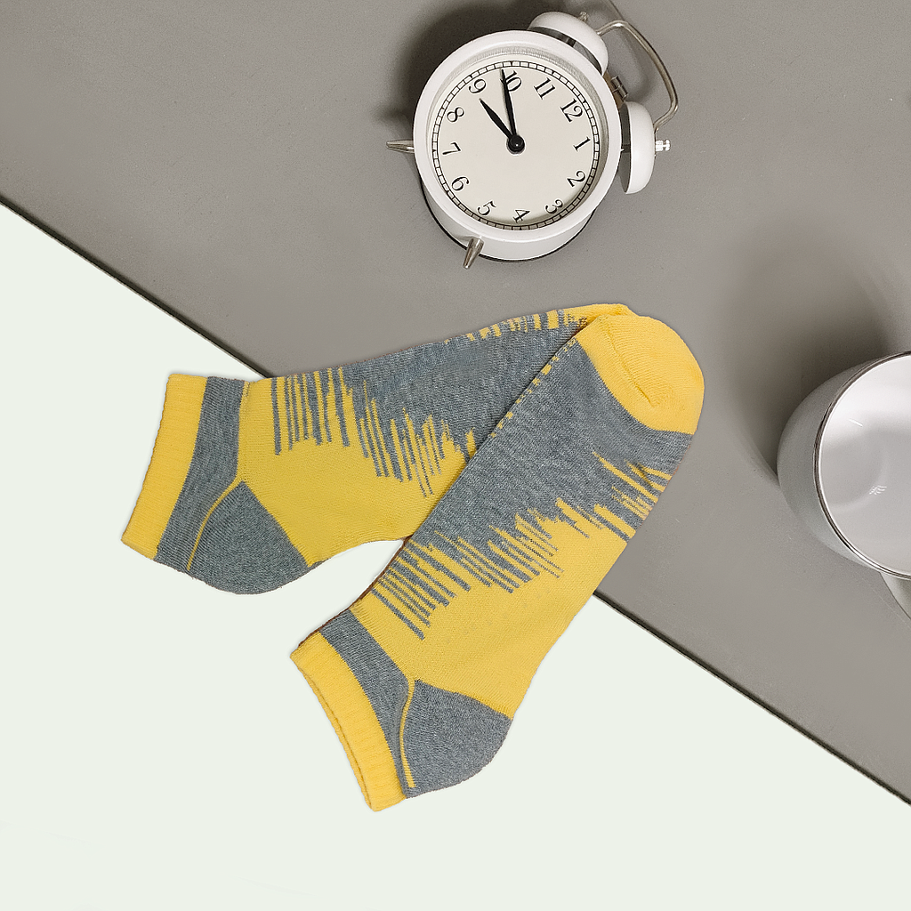 Men's short-heeled socks with graphics