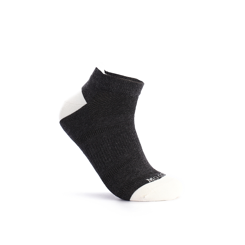 Men's short socks without a plain towel